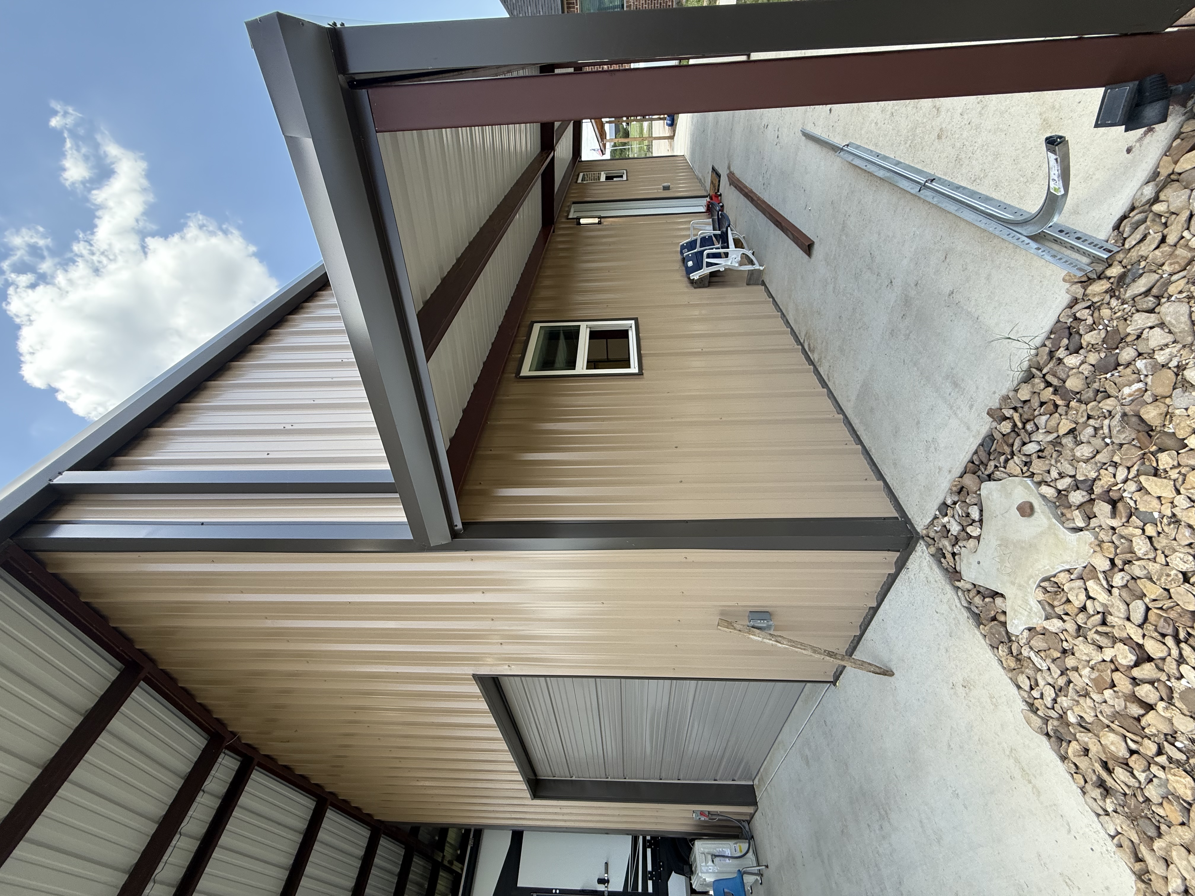 Custom metal building & shop by Jaybird Construction