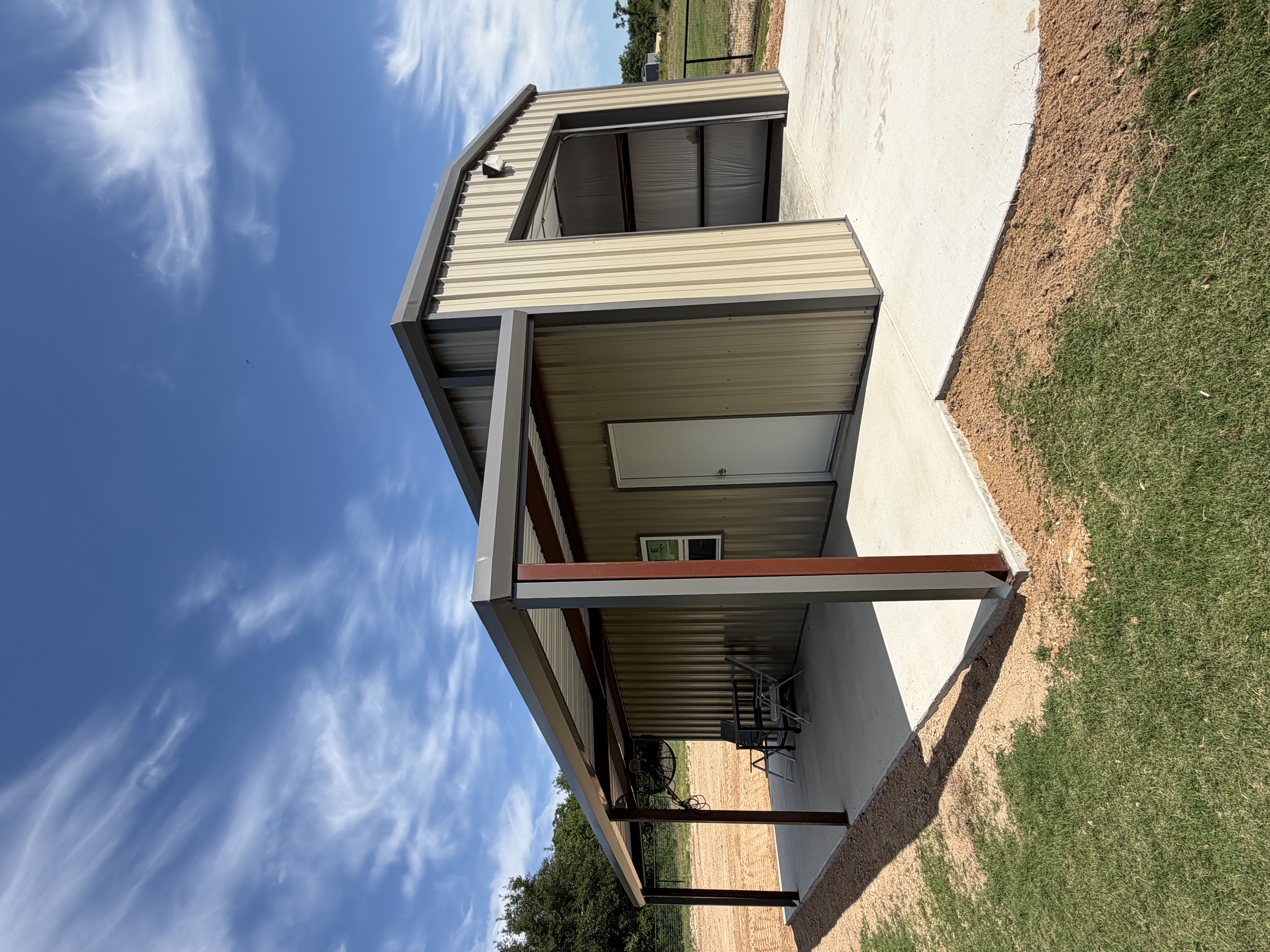 Custom metal building & shop by Jaybird Construction