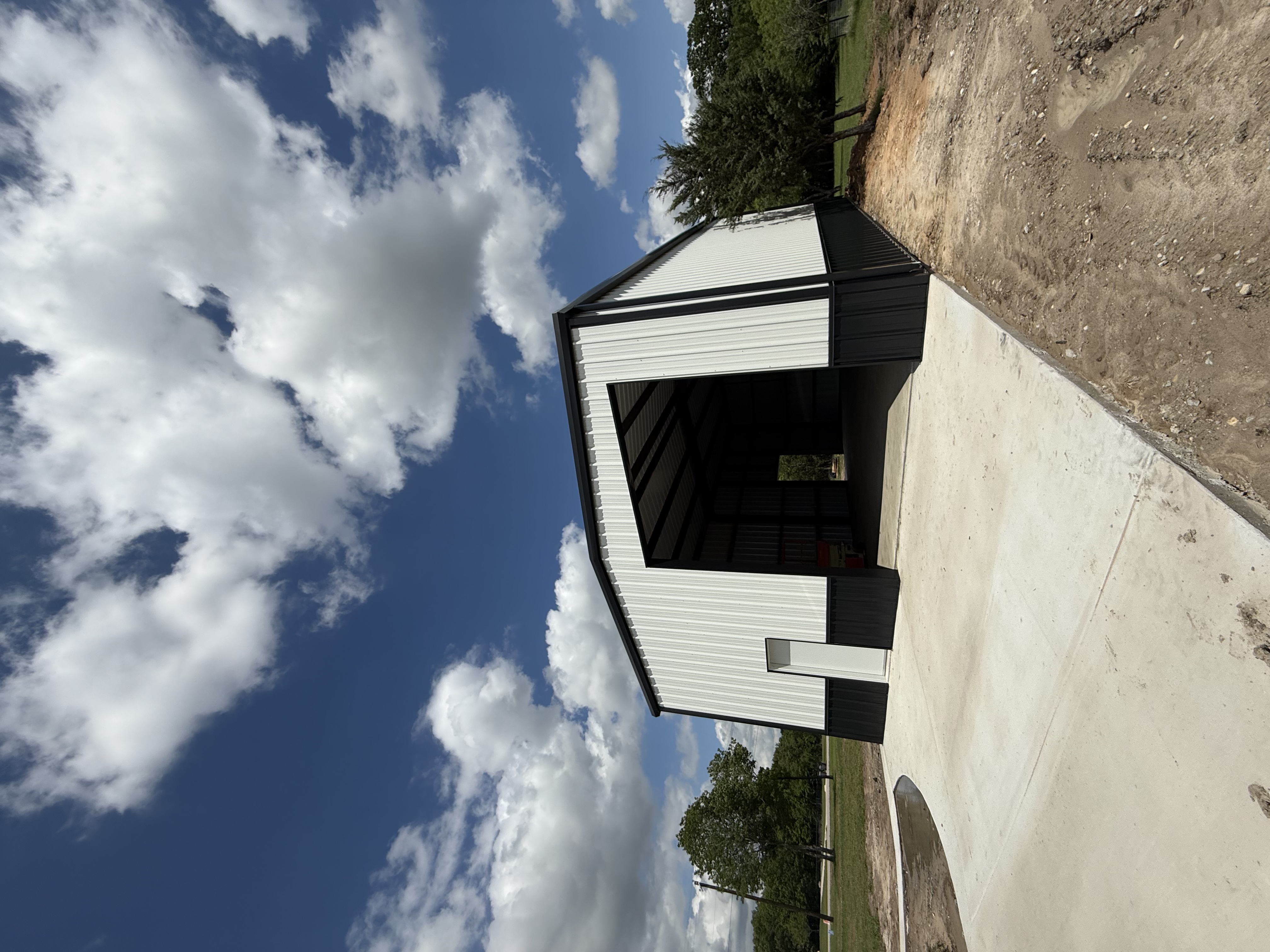 Commercial metal building by Jaybird Construction